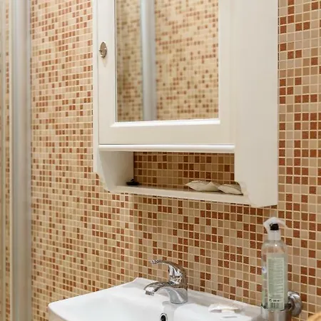 Elegance Art Noveau Area Apartment *